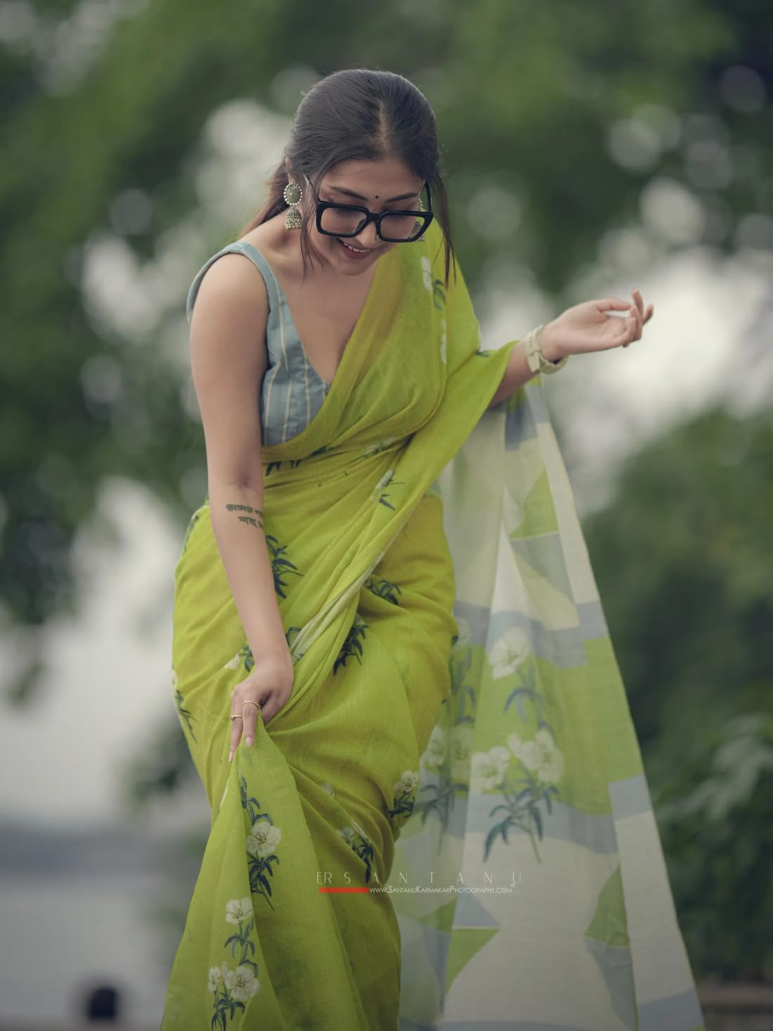 Ki2 FASHION Women Digital Printed Linen Cotton Zari Border Saree with Unstitched Blouse Piece